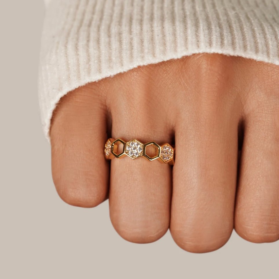Anillo dorado cristal pavée