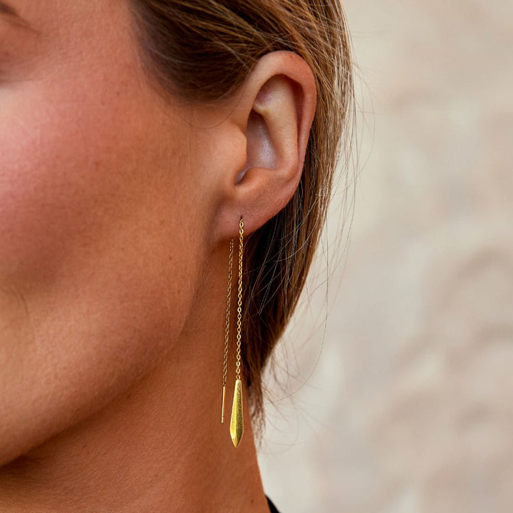 Pendientes dorados Dakota con cadenas