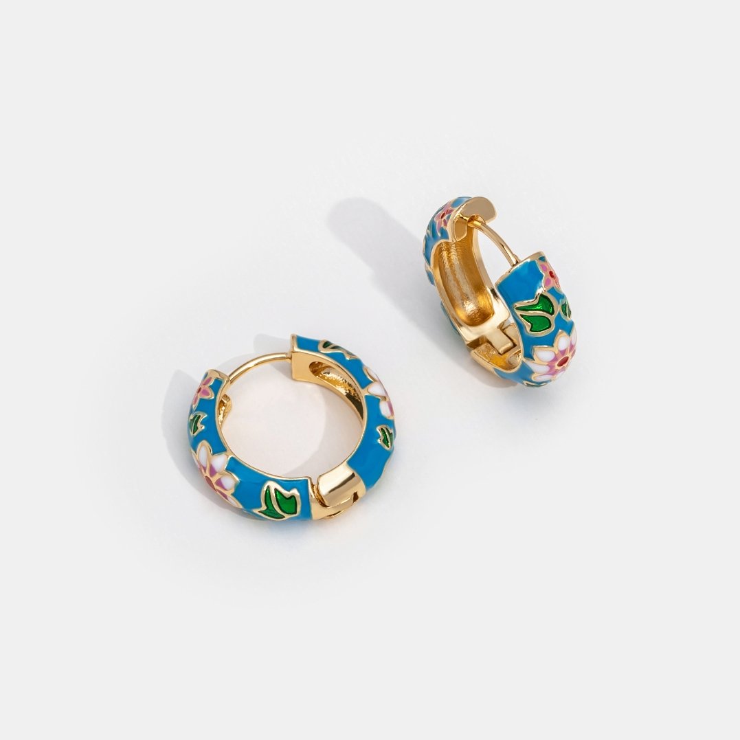 Pendientes dorados flores