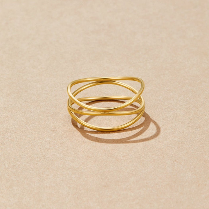 Anillo dorado infinito
