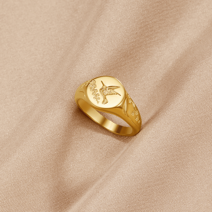 Anillo dorado colibri