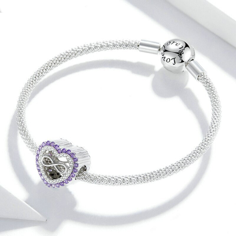 Colgante de corazón con infinito