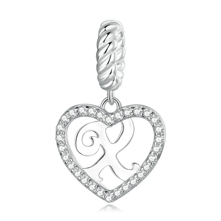 Colgante con la letra X en forma de corazón