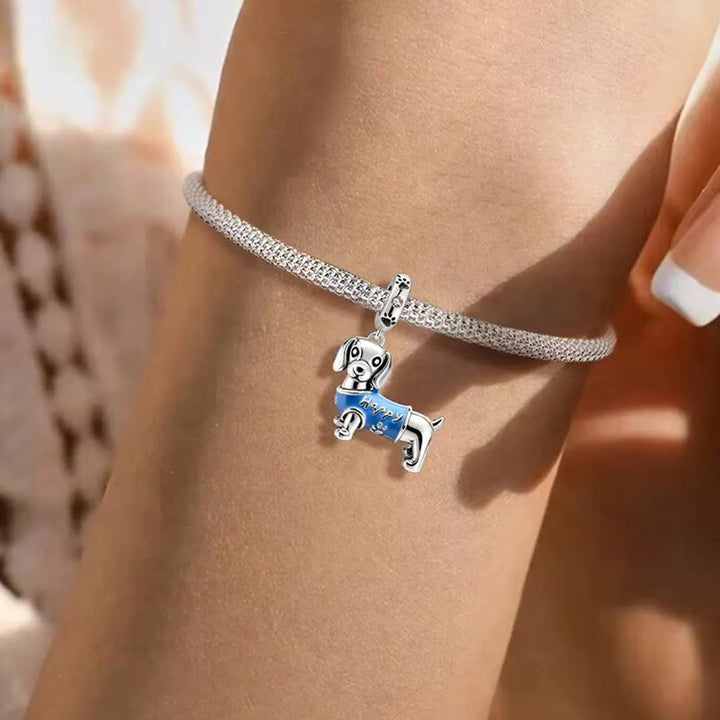 Collar con colgante de perro