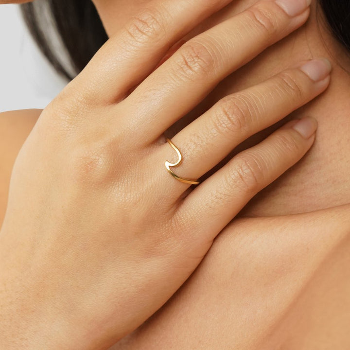 Anillo Imari dorado ondulado