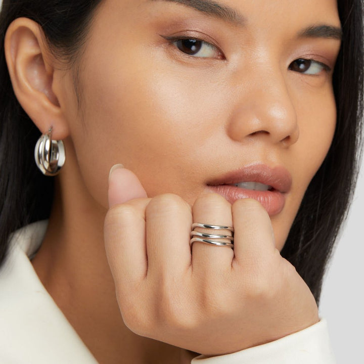 Anillo Kiya texturizado plateado