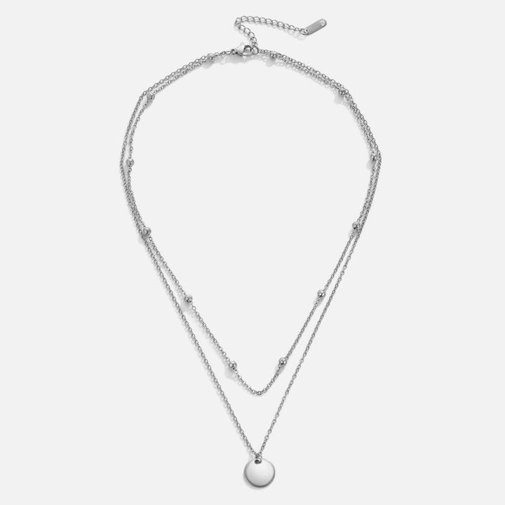 Collar plateado con medallones