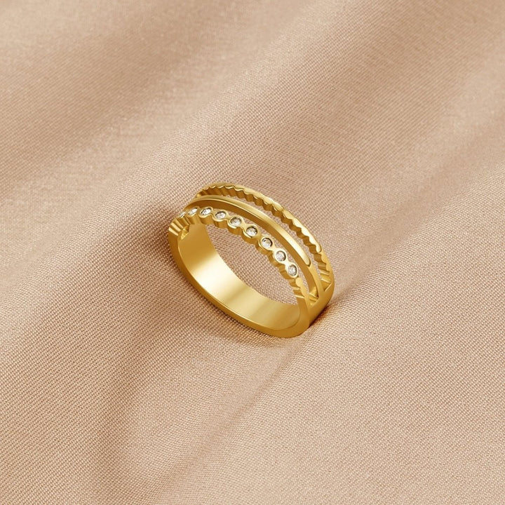 Anillo texturizado Elowyn cristal