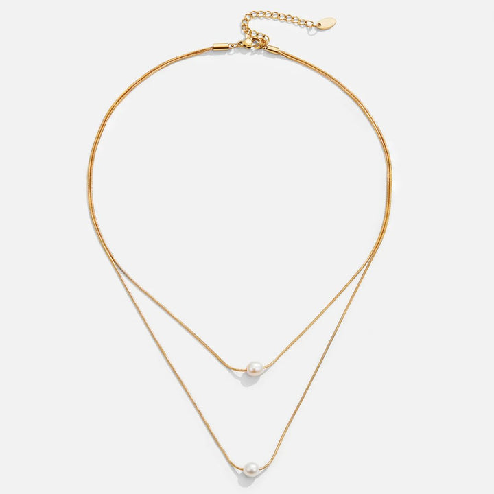 Collar multicapa de perlas de agua dulce