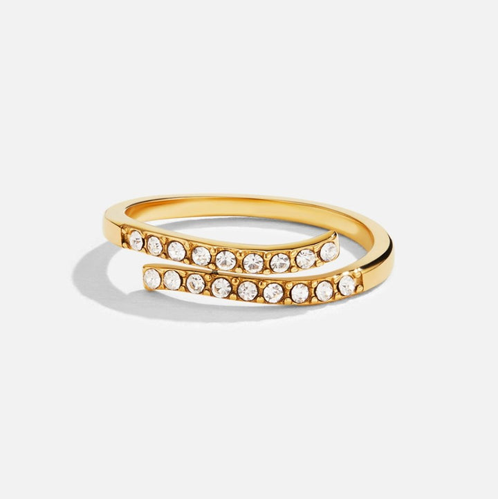 Anillo dorado y cristal multifila envolvente
