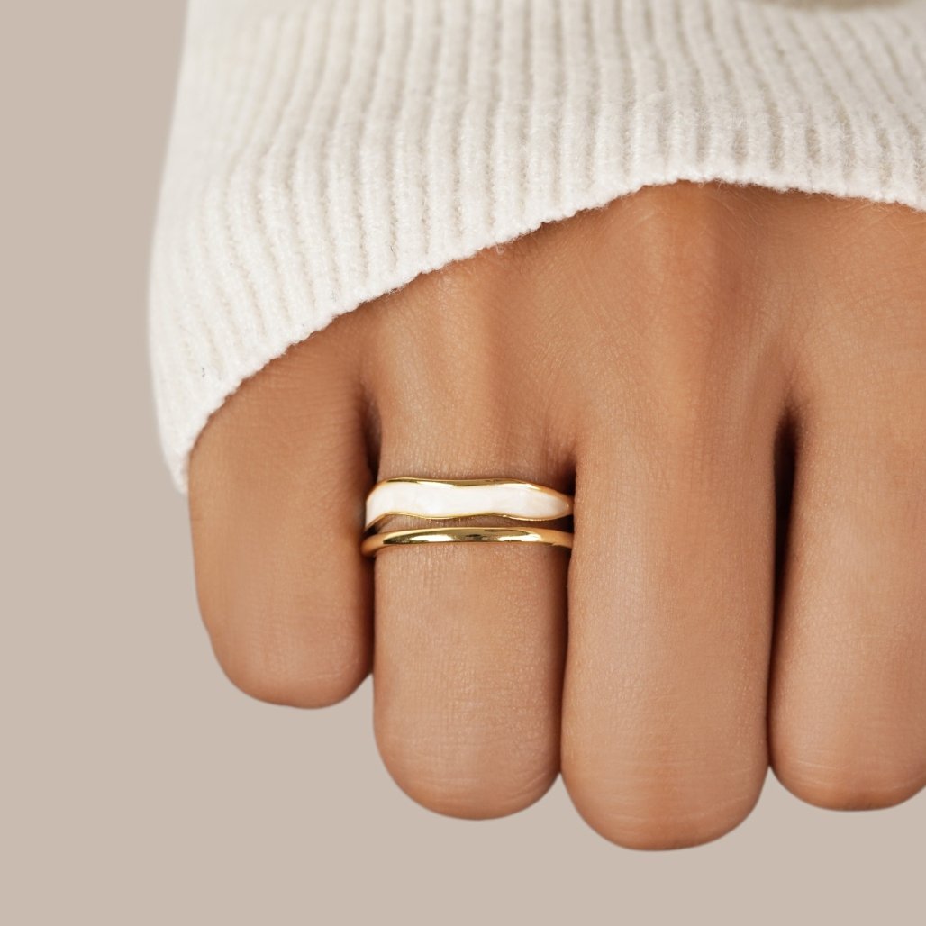 Anillo texturizado dorado Sahara