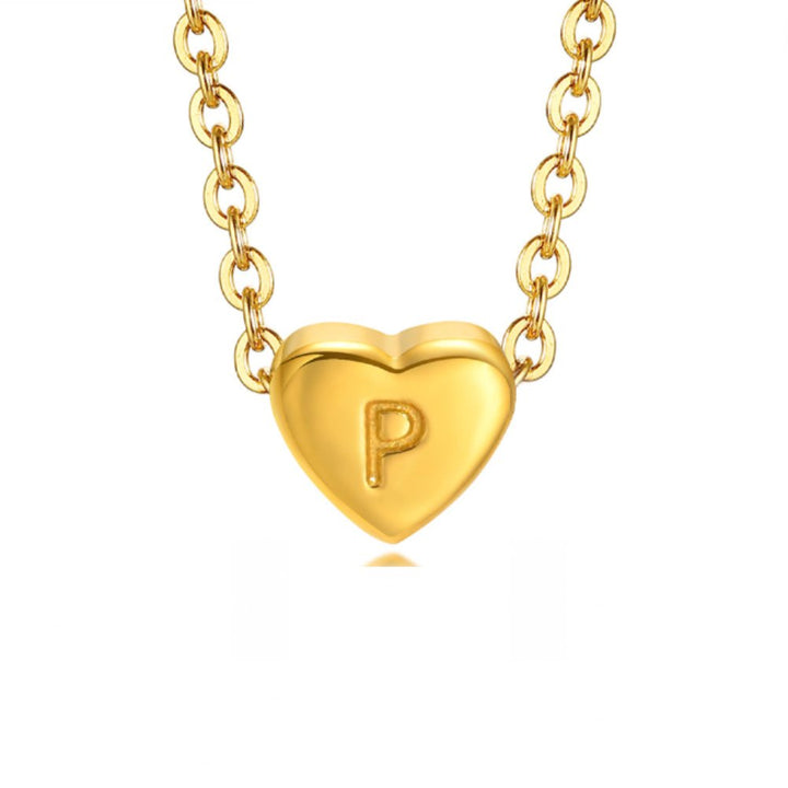 Collar con corazón e inicial