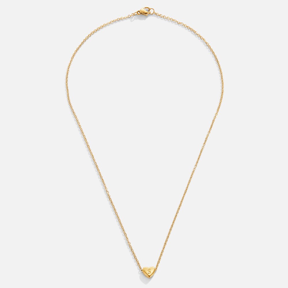 Collar con corazón e inicial