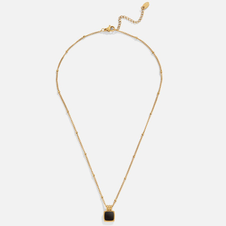 Collar Lucia Negro con colgante
