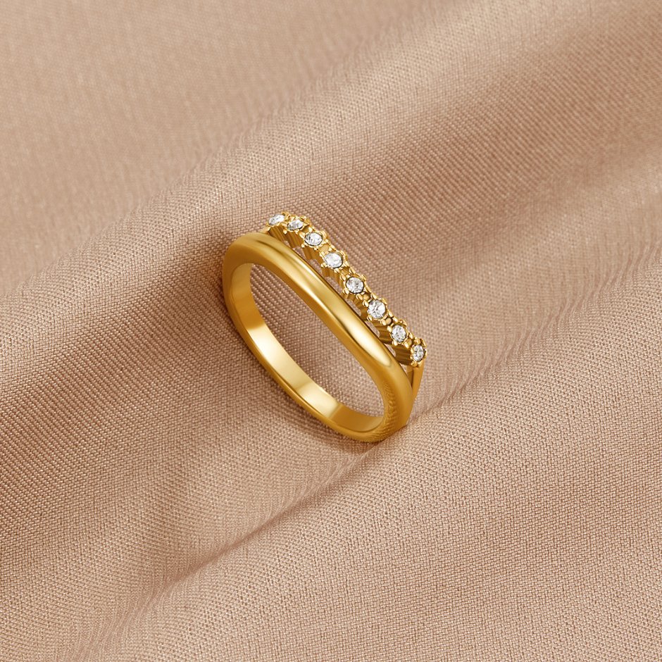 Anillo Marissa blanco cristal texturizado