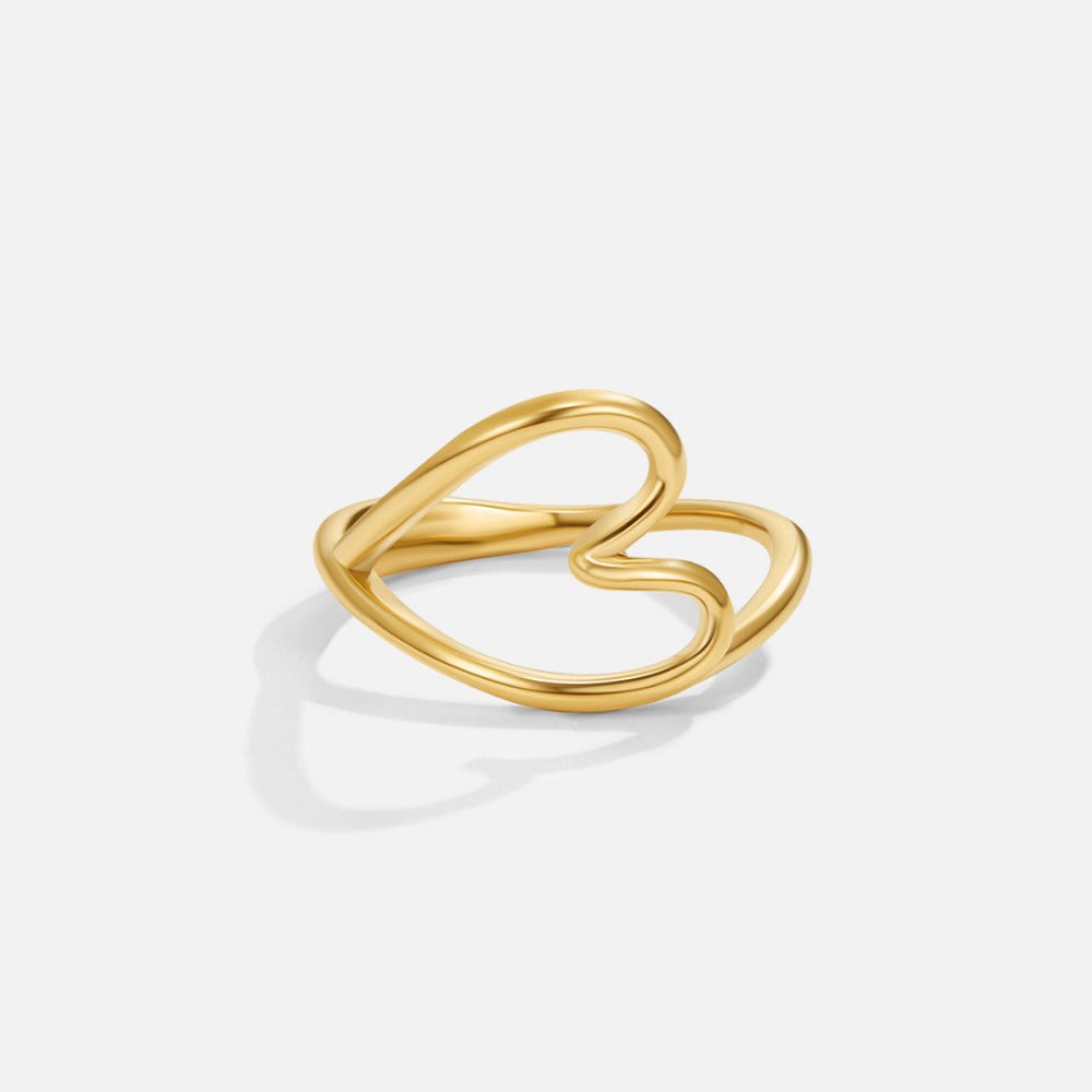 Anillo dorado corazón