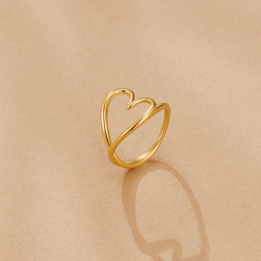 Anillo dorado corazón