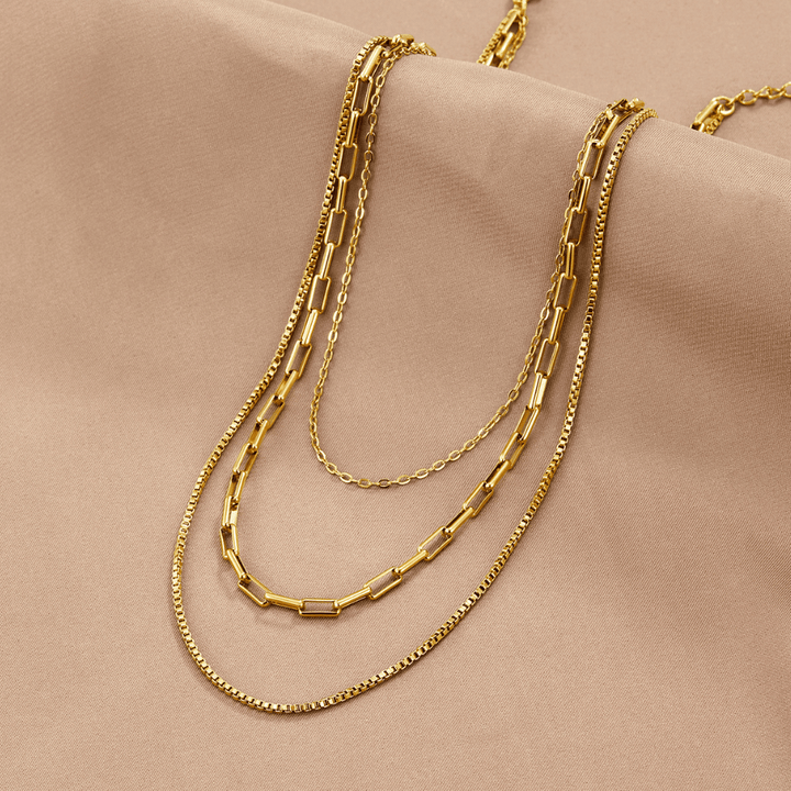 Collar multicapa de cadena Miela