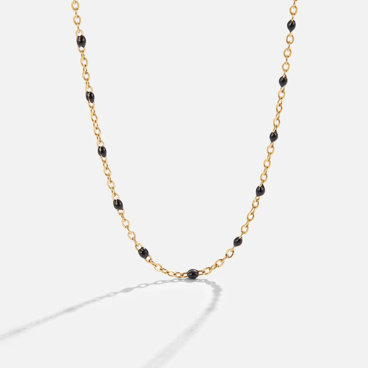 Collar Mila Negro con perlas
