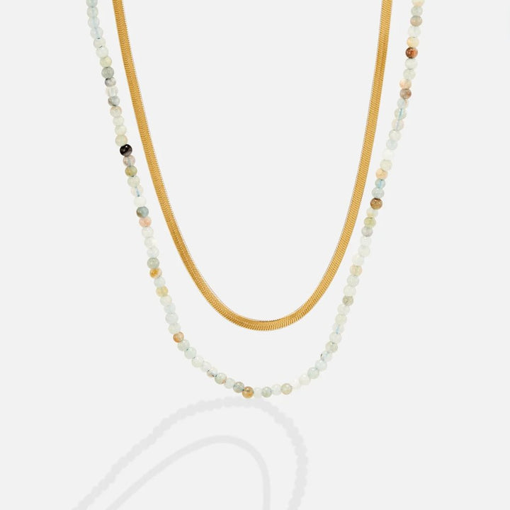 Collar multicapa Neesa de piedras y perlas
