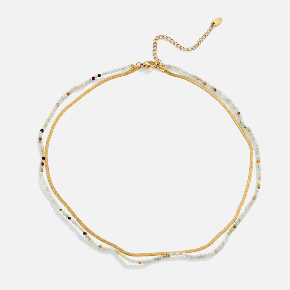 Collar multicapa Neesa de piedras y perlas