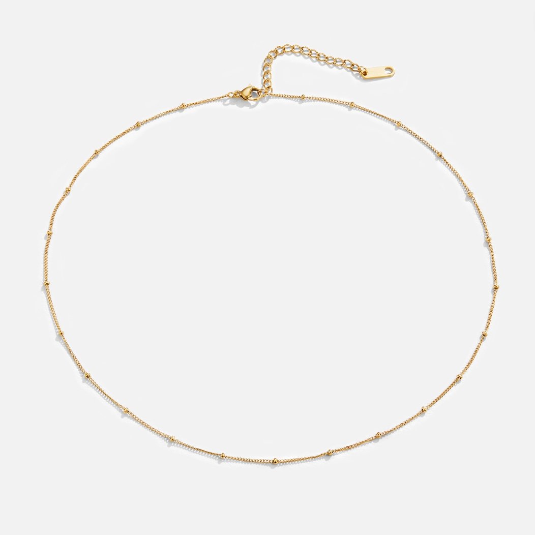 Collar dorado Niyah con perlas
