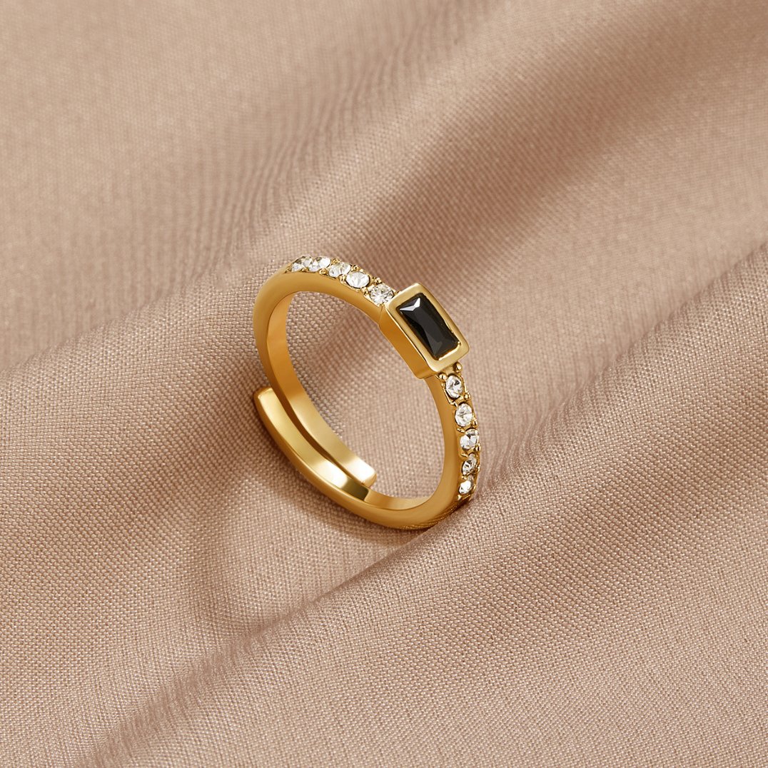 Anillo Onyx negro cristal