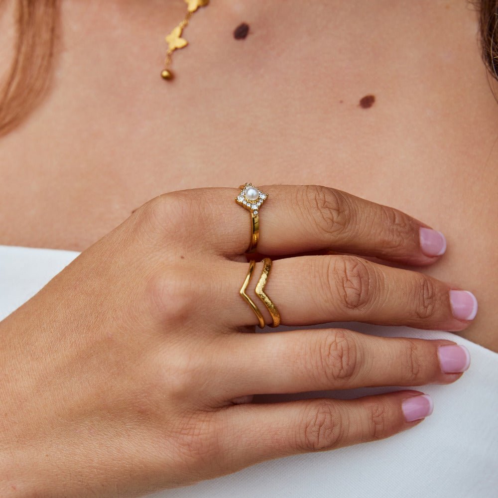 Anillo perlas y cristal eternidad