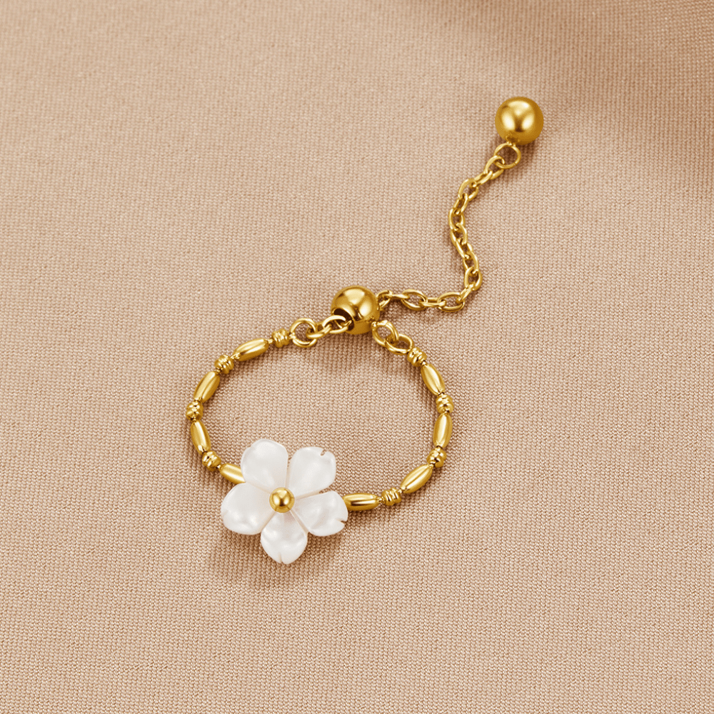 Anillo perlas blanco floral
