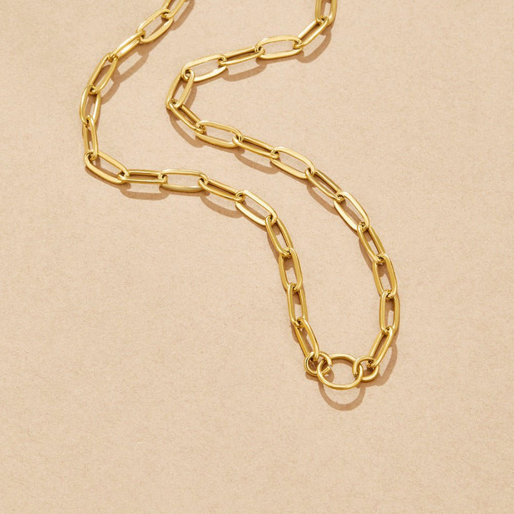 Collar Pia con colgante de cadena