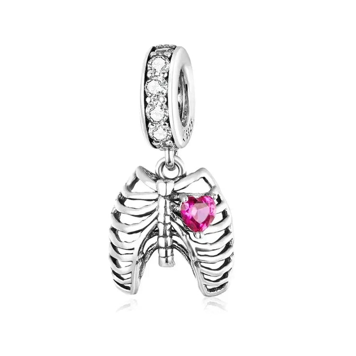 Collar con marco estriado