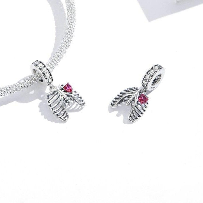 Collar con marco estriado