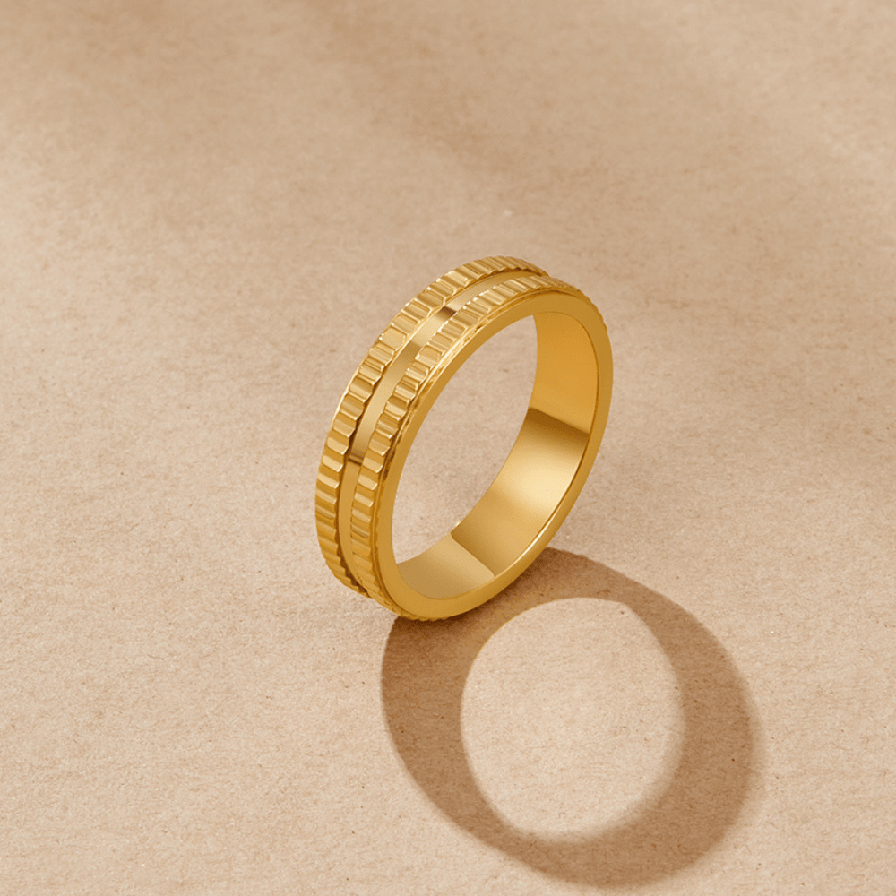 Anillo dorado Rina