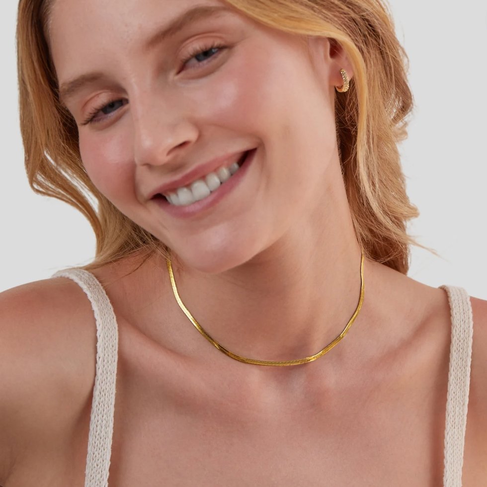 Collar dorado Sarya de cadena de serpiente