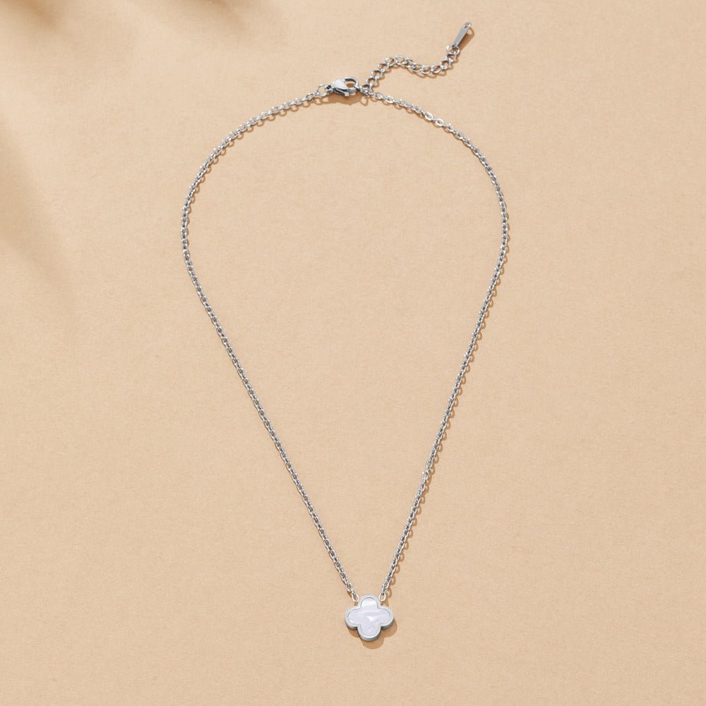 Collar plateado Trébol Blanco