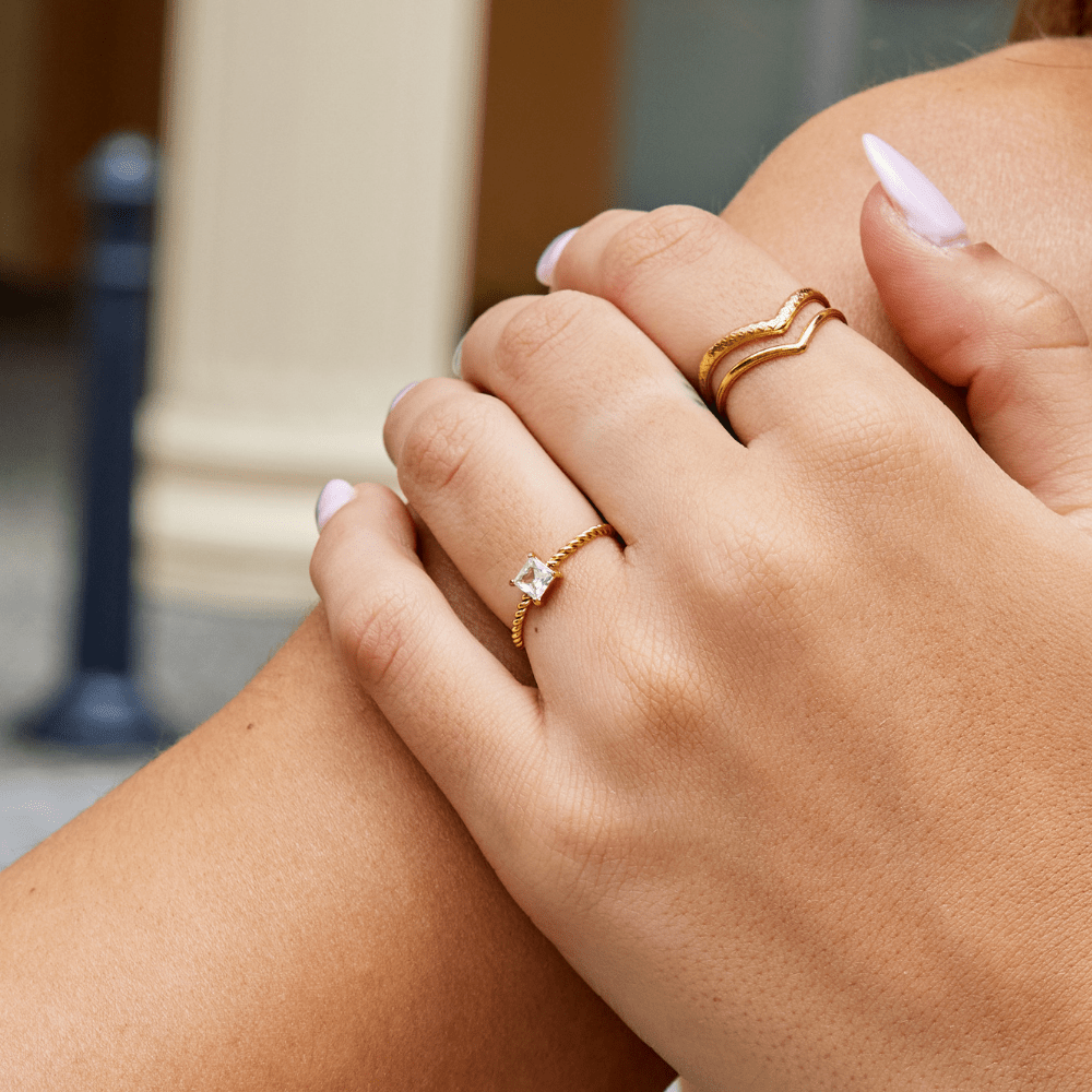 Anillo Sofia cristal trenzado