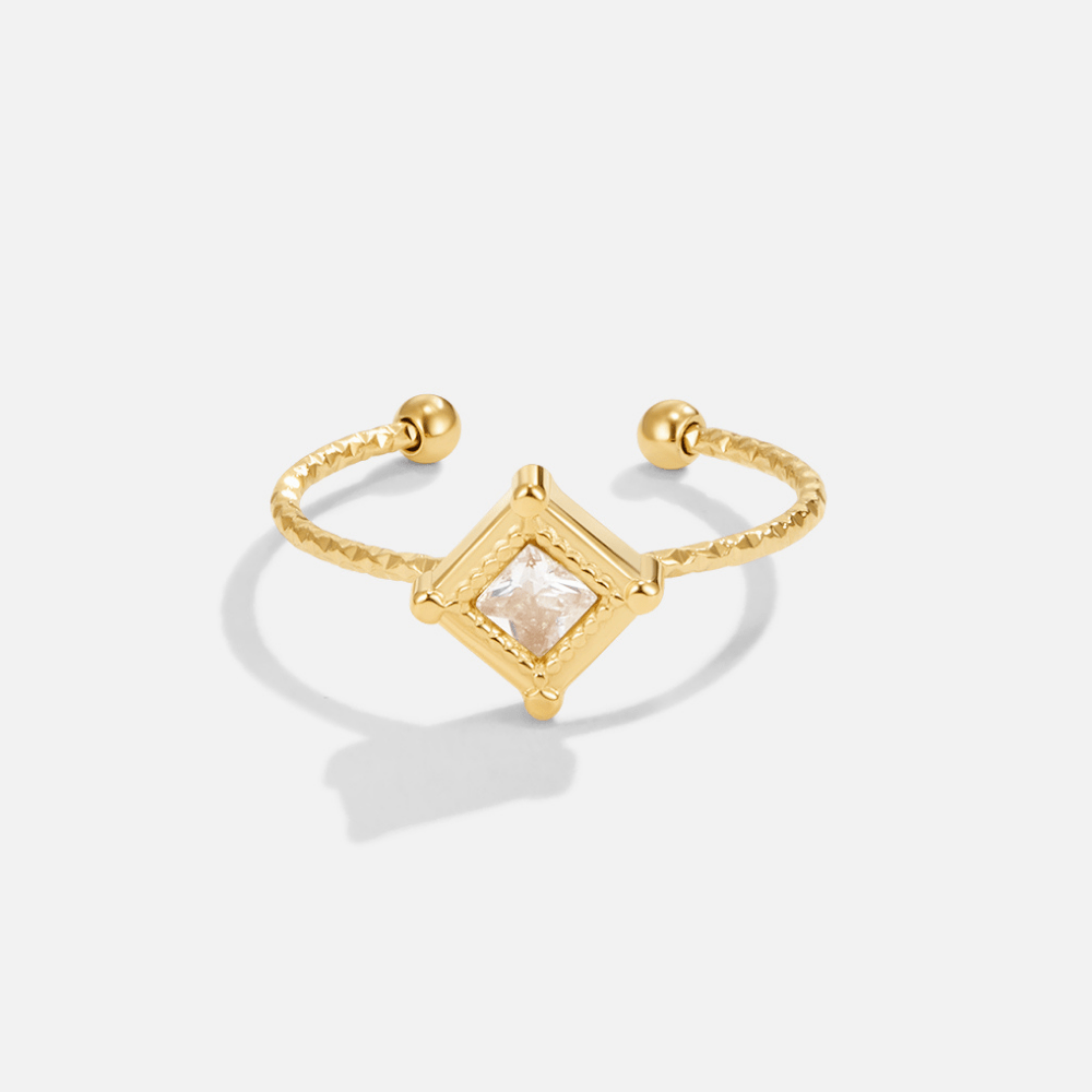 Anillo Sofia forma de diamante