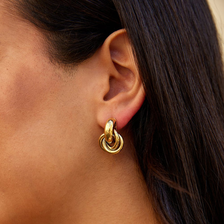 Pendientes dorados trenzados Sofia