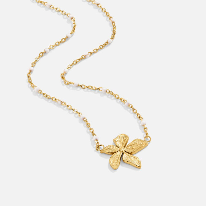 Collar de perlas Floración Primaveral