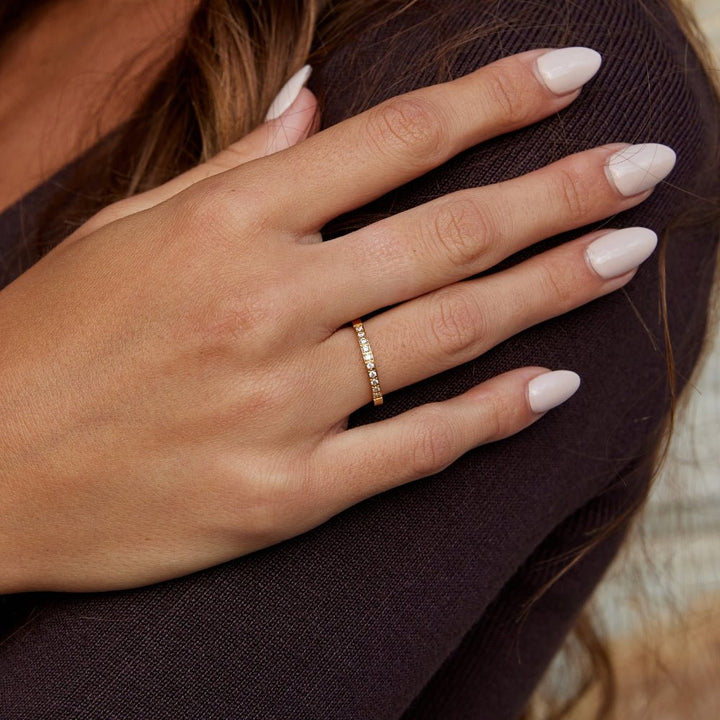 Anillo intemporelle élégance 18K cristal