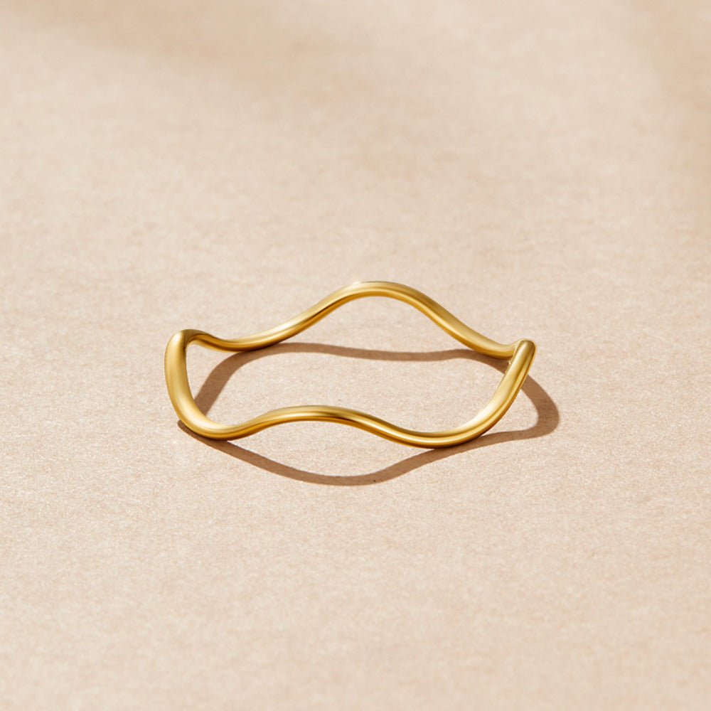 Anillo dorado Tina