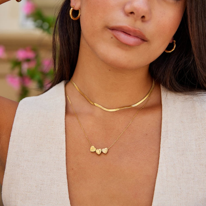Collar triple con corazón