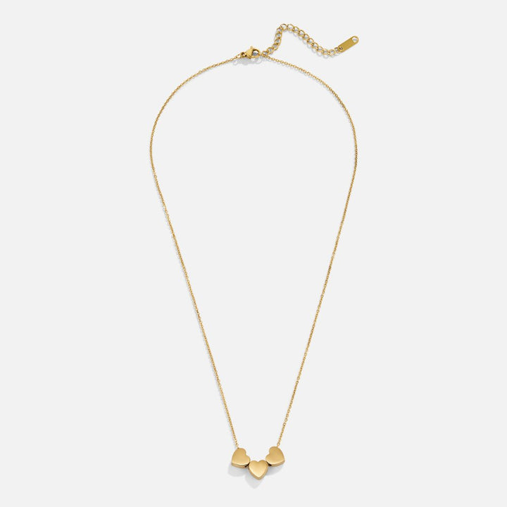 Collar triple con corazón