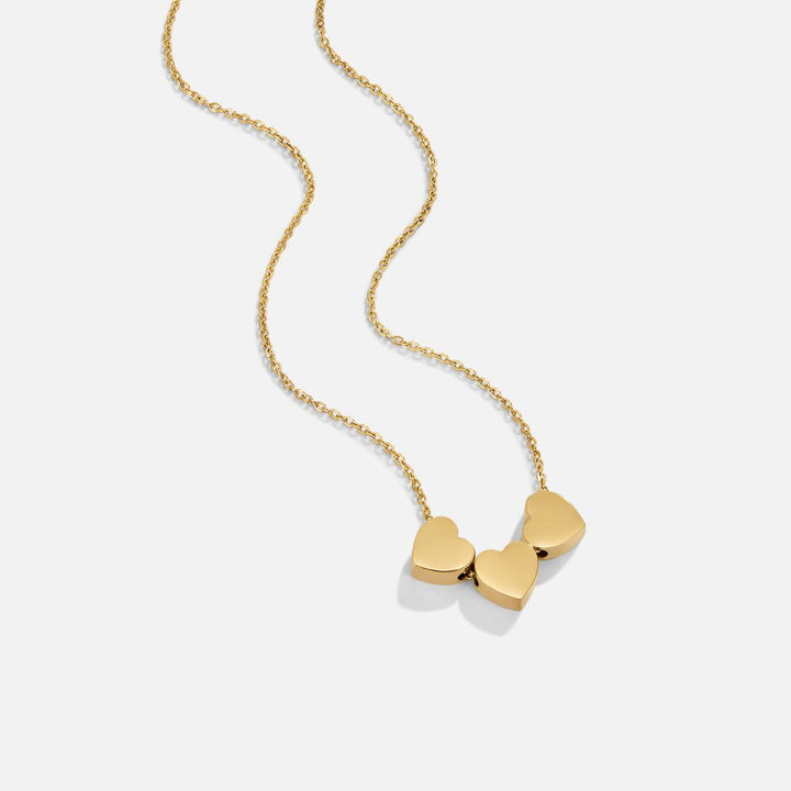 Collar triple con corazón