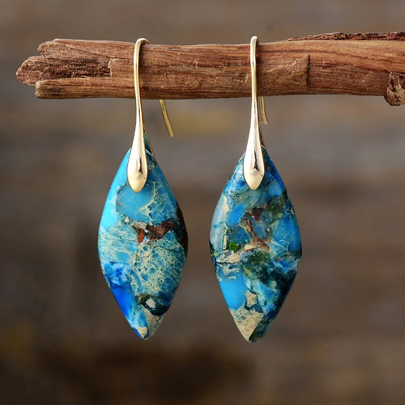 Pendientes élégantes de piedra natural