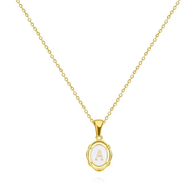 Collar Vintage dorado con colgante de nombre