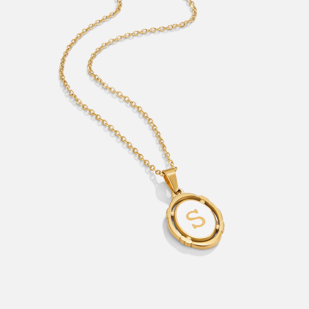 Collar Vintage dorado con colgante de nombre
