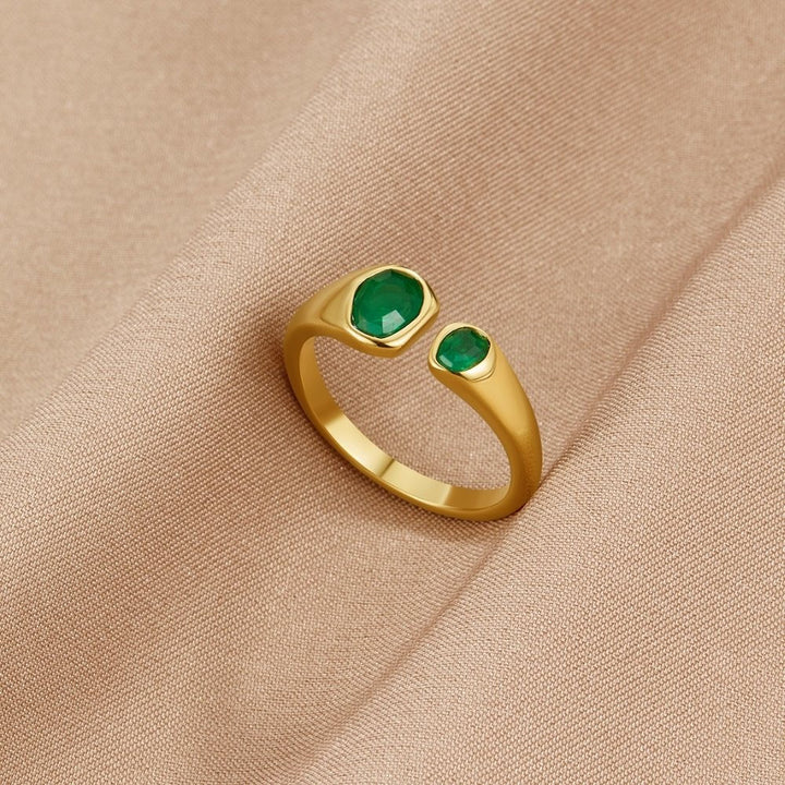 Anillo vintage verde esmeralda
