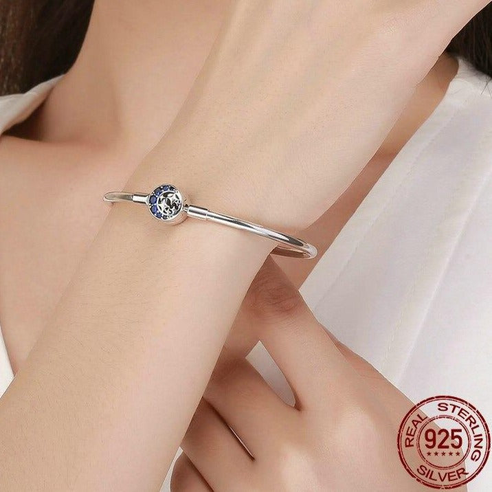 Pulsera con Encantos Mágicos de Luna y Estrellas